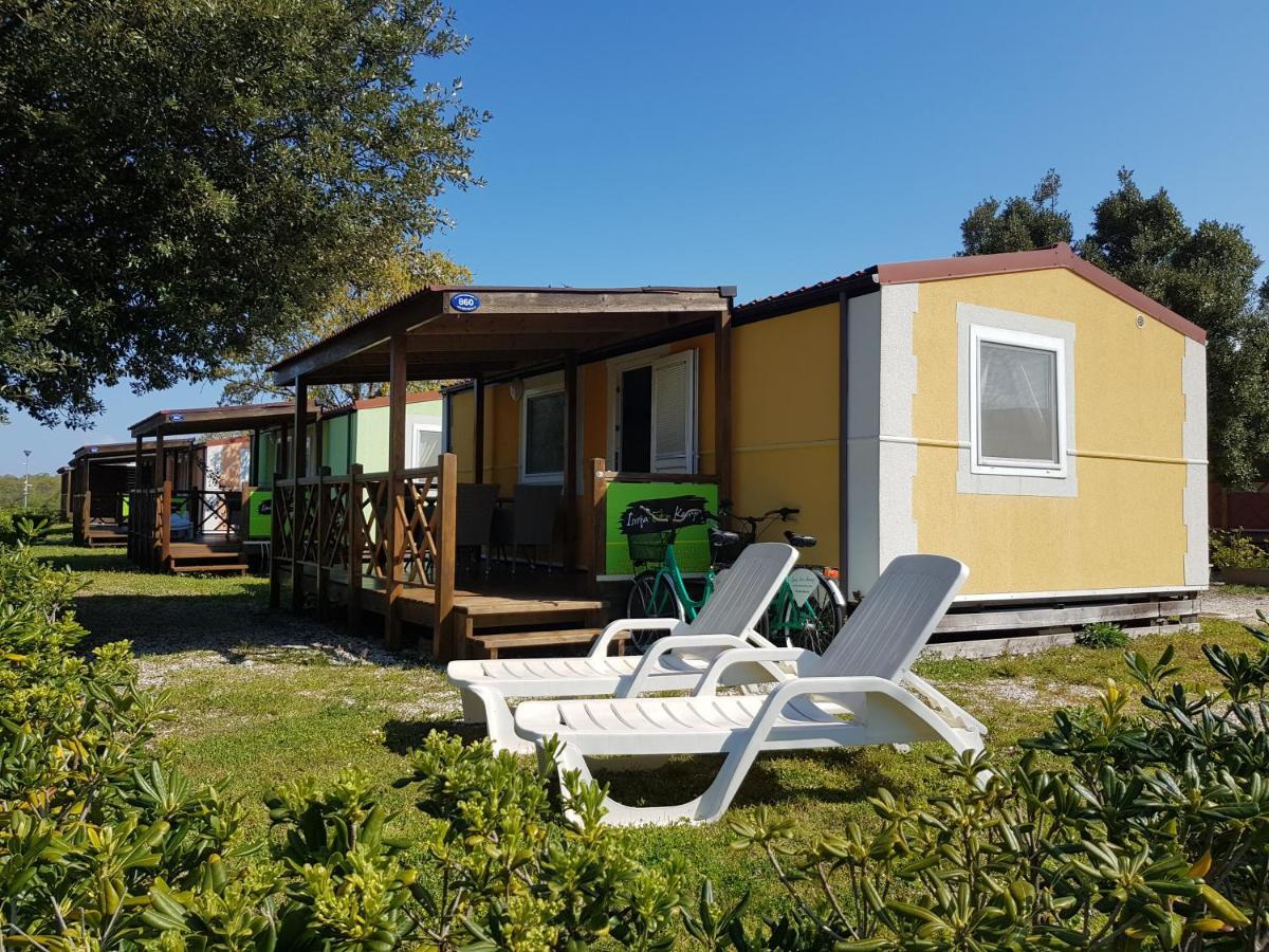 Naturist Mobile Homes Eden In Fkk Ulika Poreč Eksteriør bilde